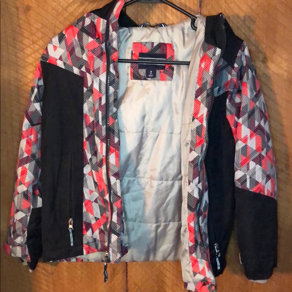 Geometric Patterned Jacket with Black Accents